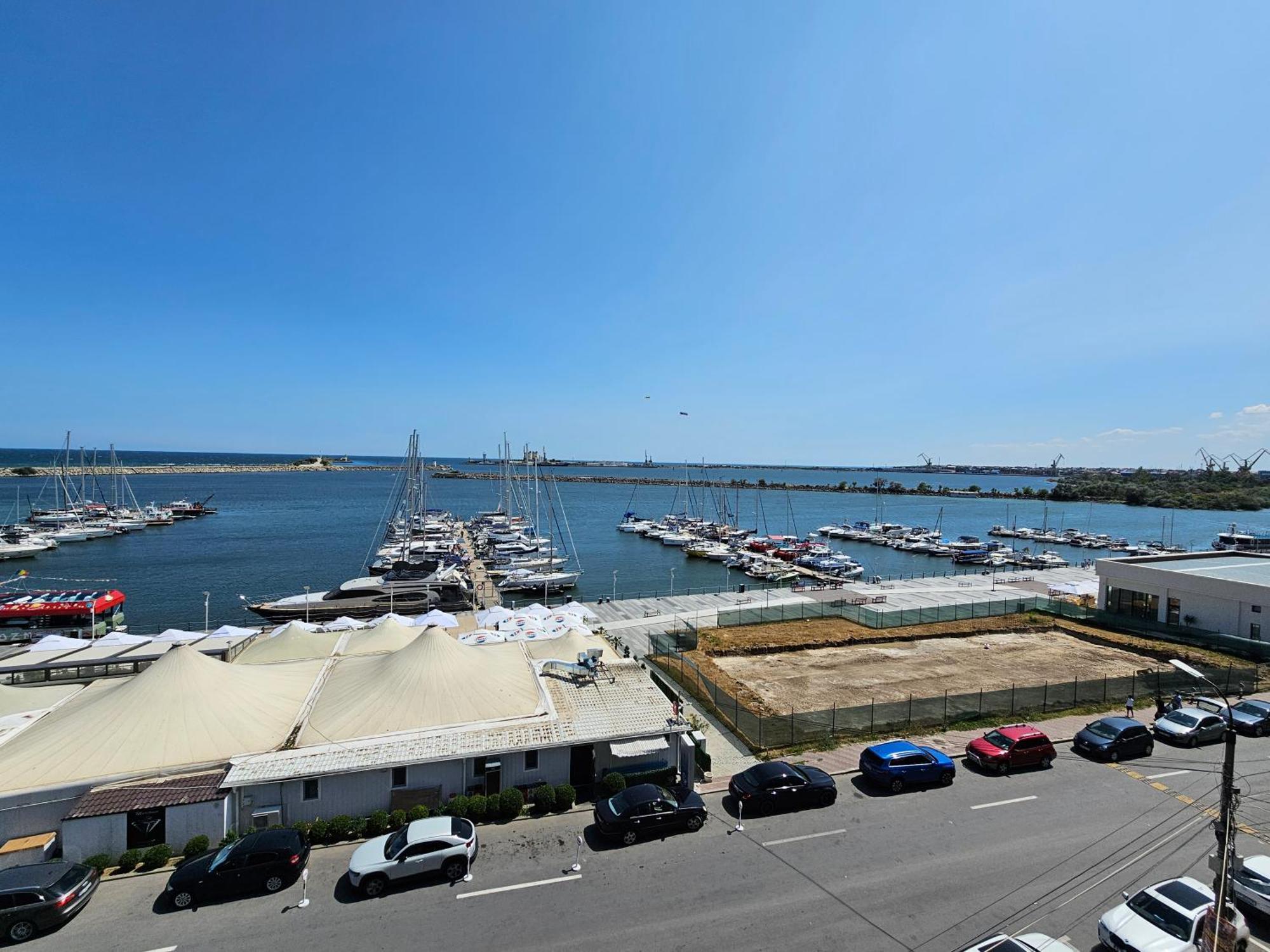 Apartamento Blue Marina Sea View Mangalia Exterior foto